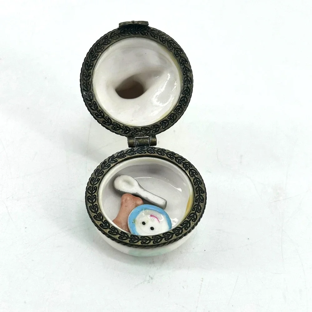 Cow Jumped Over The Moon Porcelain Hinged Trinket Box w/Miniatures Nursery Rhyme